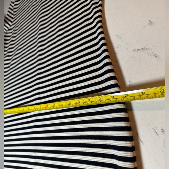 NWT Women’s Old Navy Black and White Striped Long Sleeve Dress size L - Picture 9 of 12